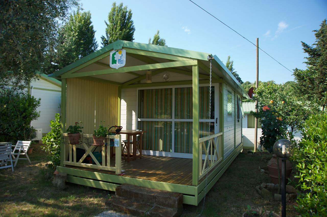 Villaggio Turistico Camping Il Fontino สการ์ลีโน ภายนอก รูปภาพ